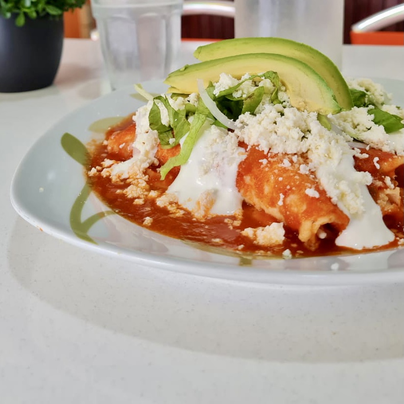 DESAYUNO VIERNES DE ENCHILADAS